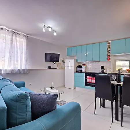 Apartment Stone House Varos *