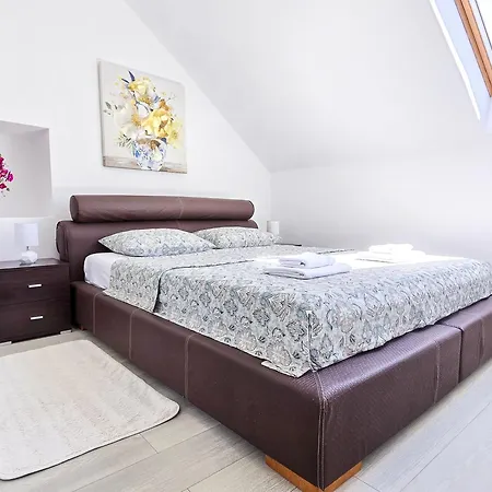 Stone House Varos Apartment *