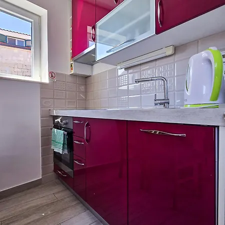 Stone House Varos Apartment Split