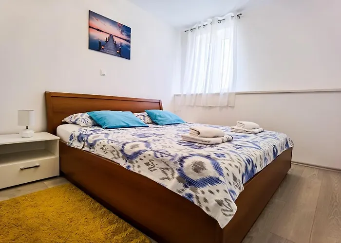 Stone House Varos Lägenhet *